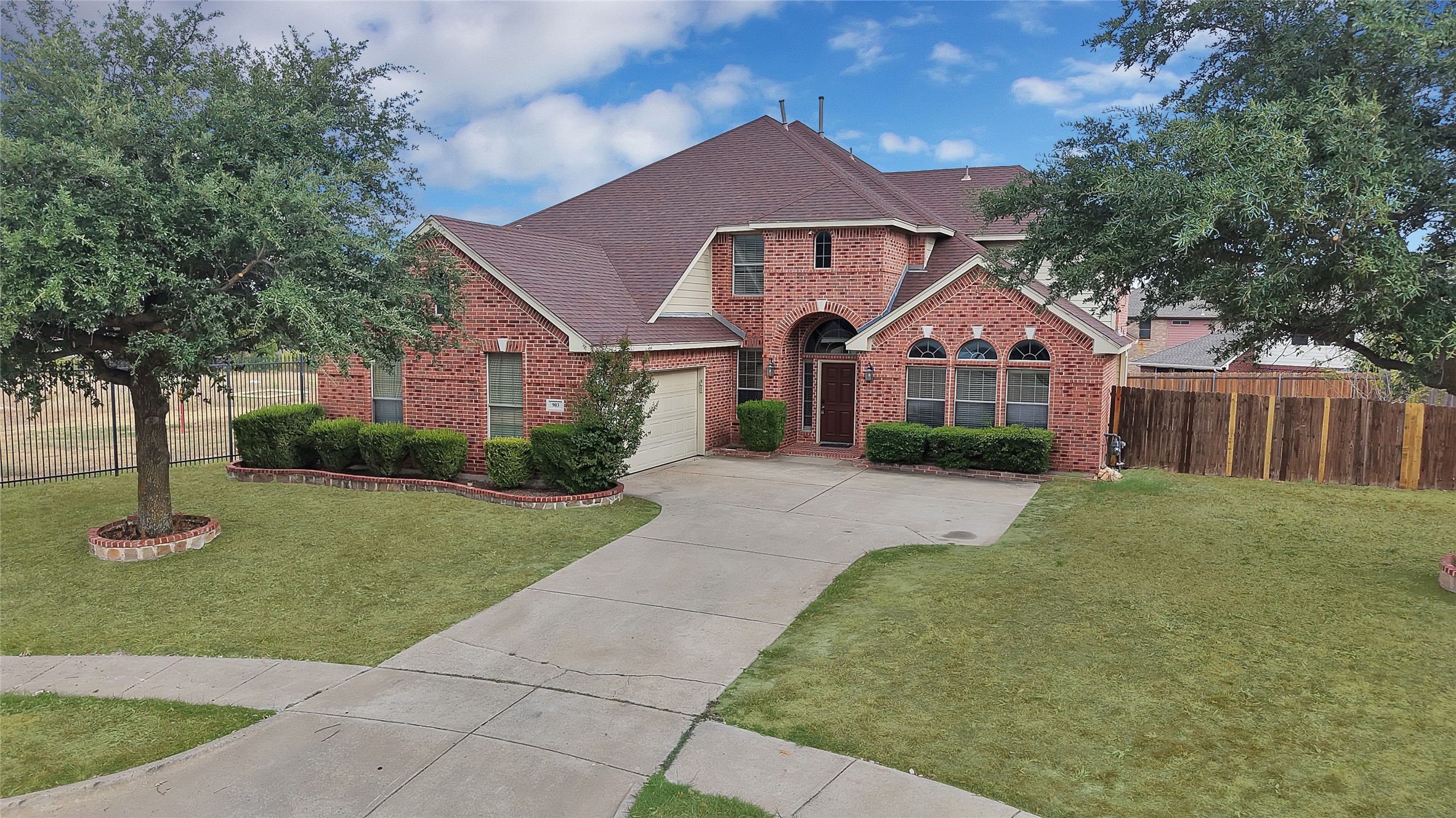 903 Fieldstone Drive