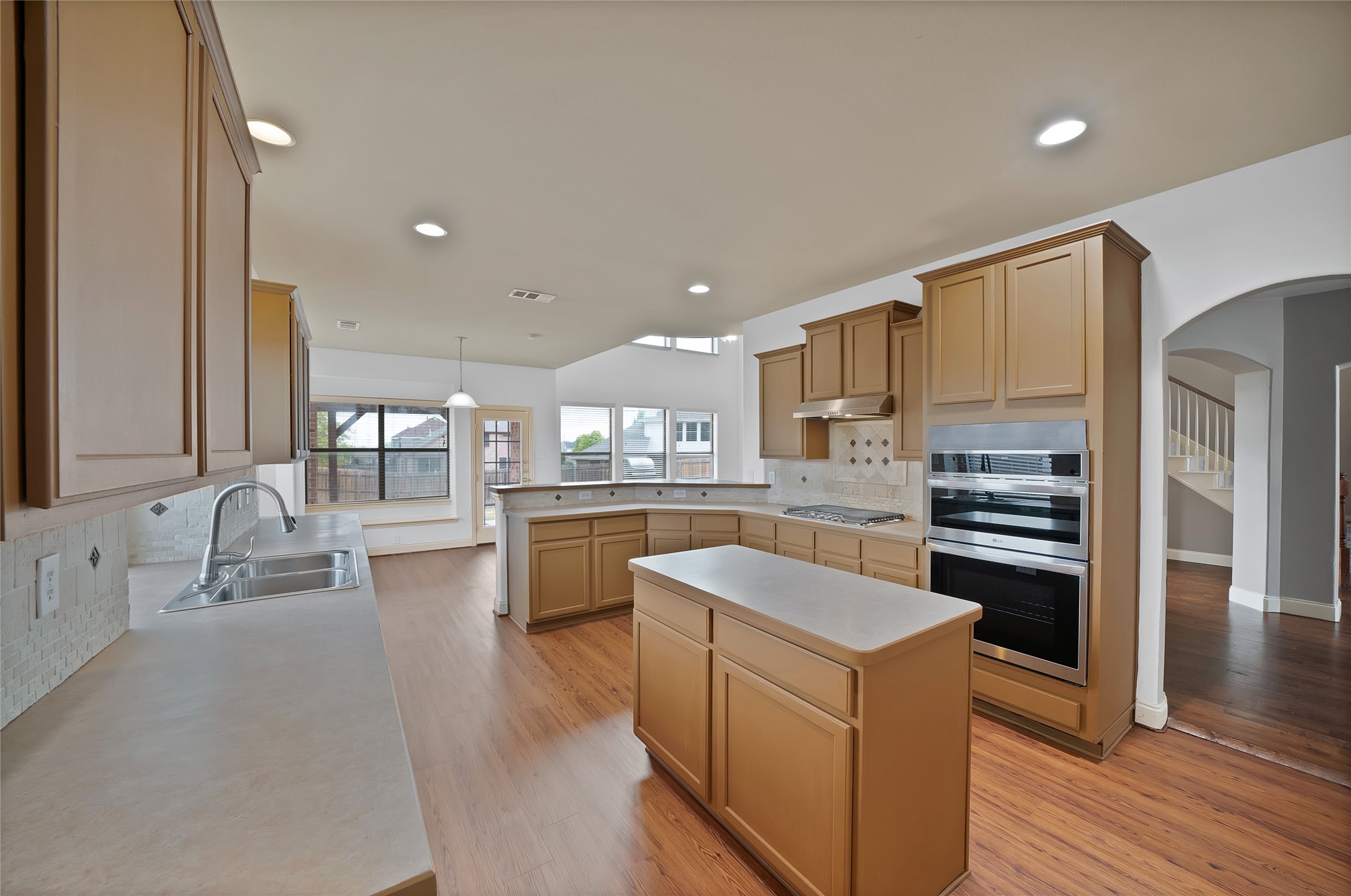903 Fieldstone Drive