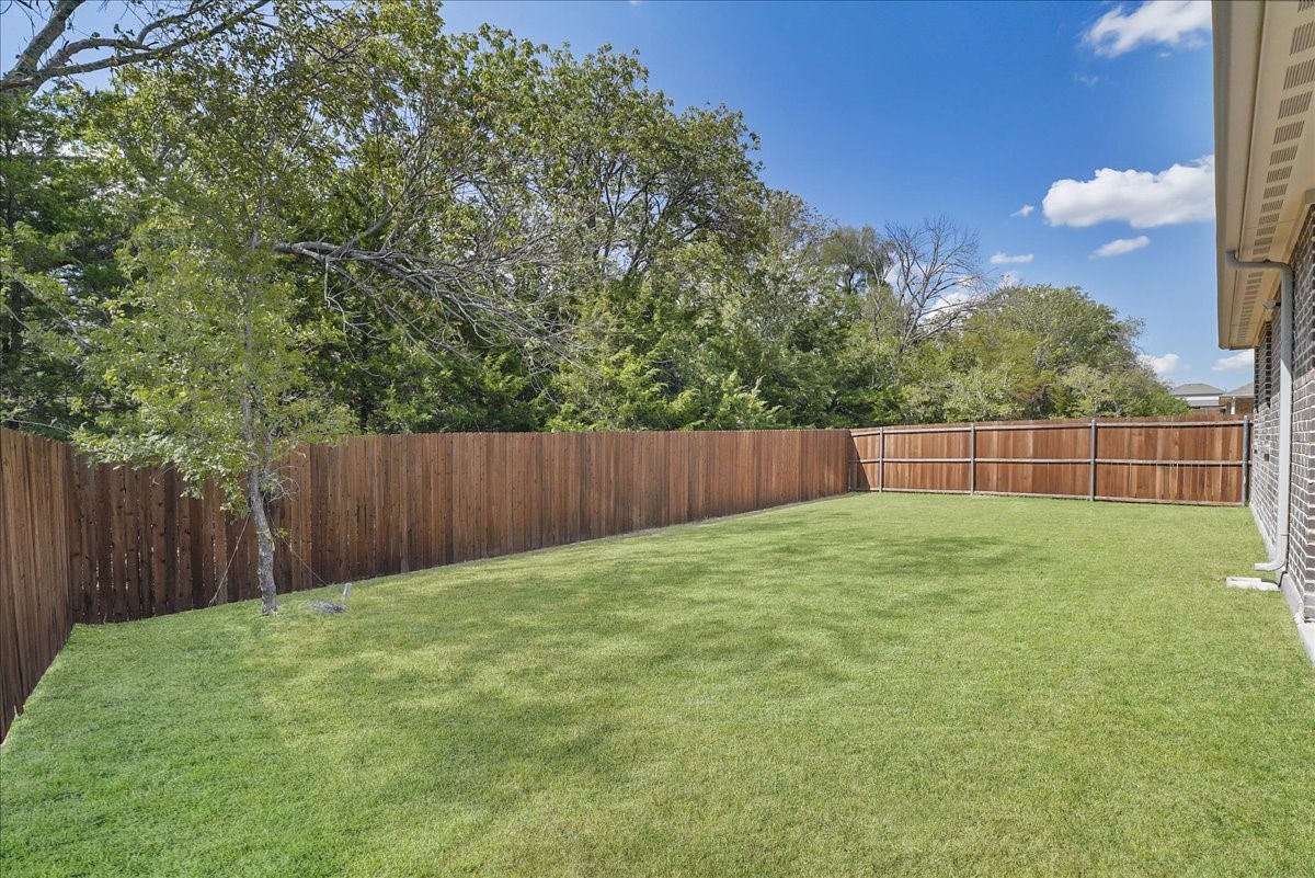 2115 Meadowlark Lane