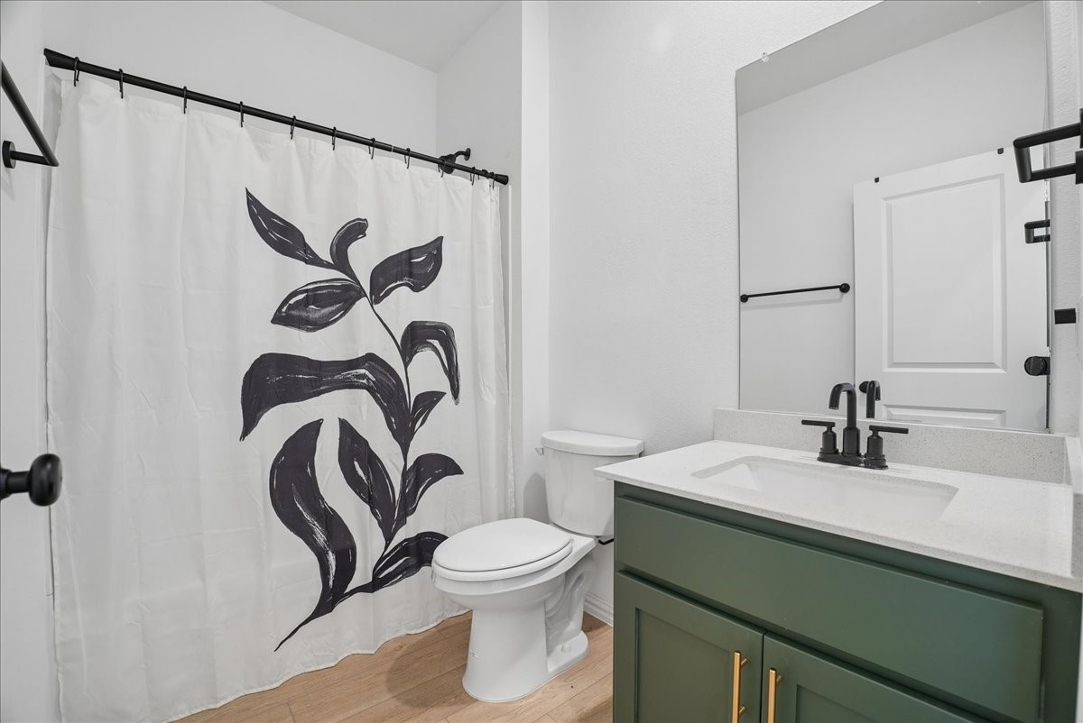 2115 Meadowlark Lane