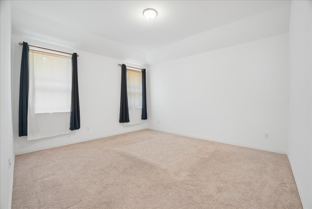 2115 Meadowlark Lane