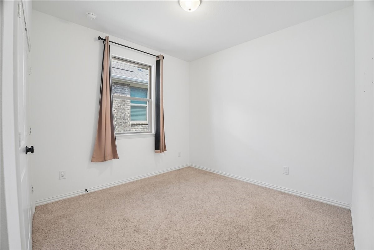 2115 Meadowlark Lane