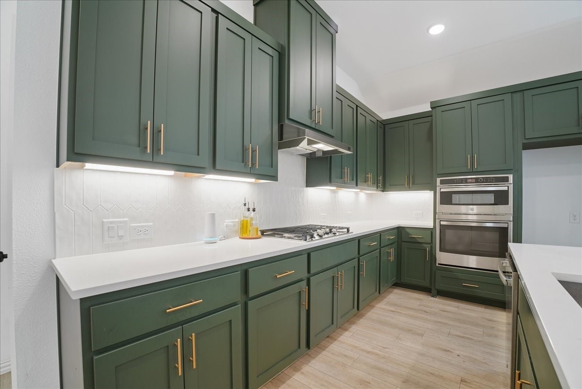 2115 Meadowlark Lane
