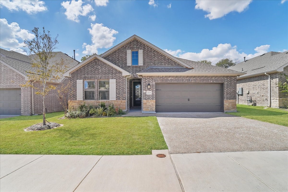 2115 Meadowlark Lane