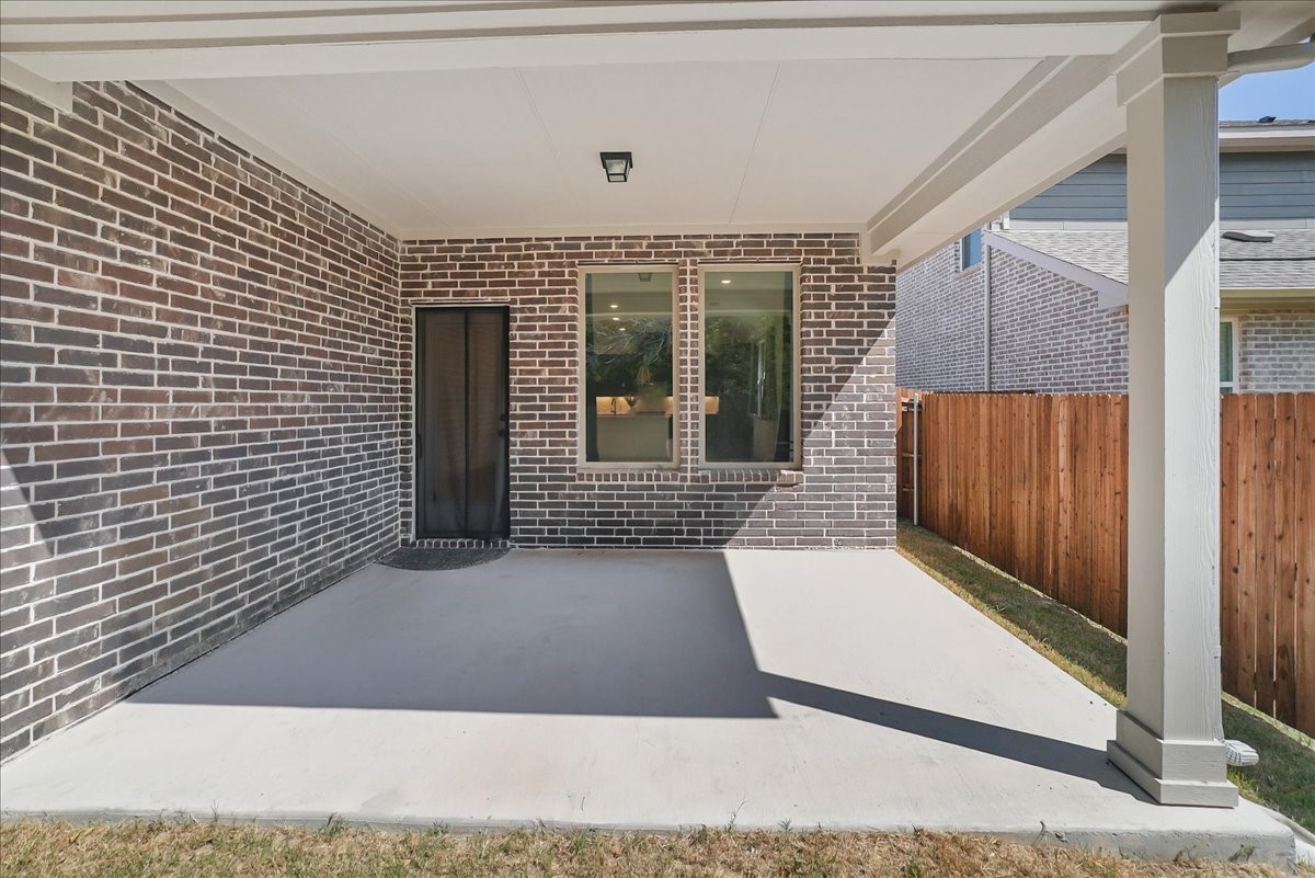 2115 Meadowlark Lane