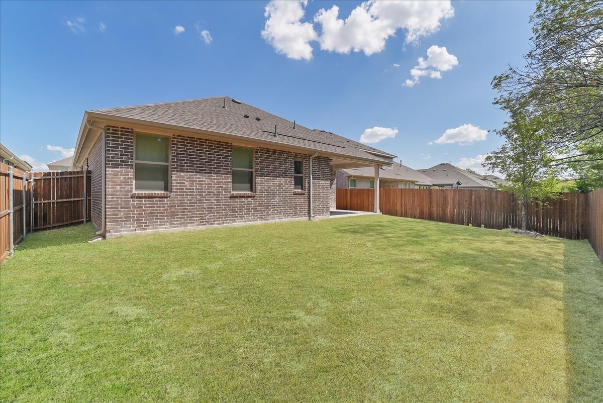2115 Meadowlark Lane