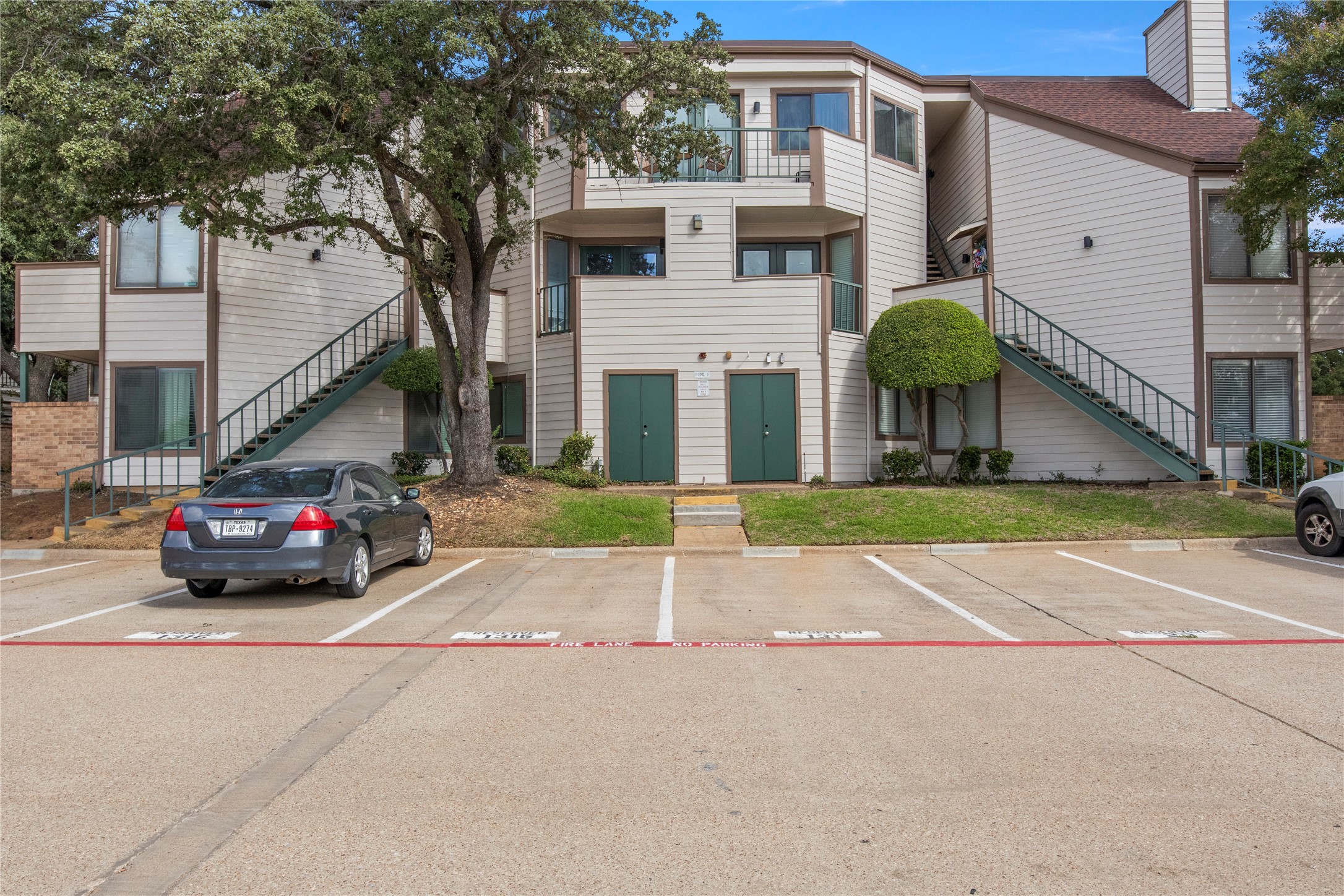 2310 Balsam Drive B301