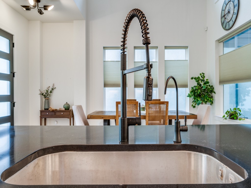 7404 Collin McKinney Parkway