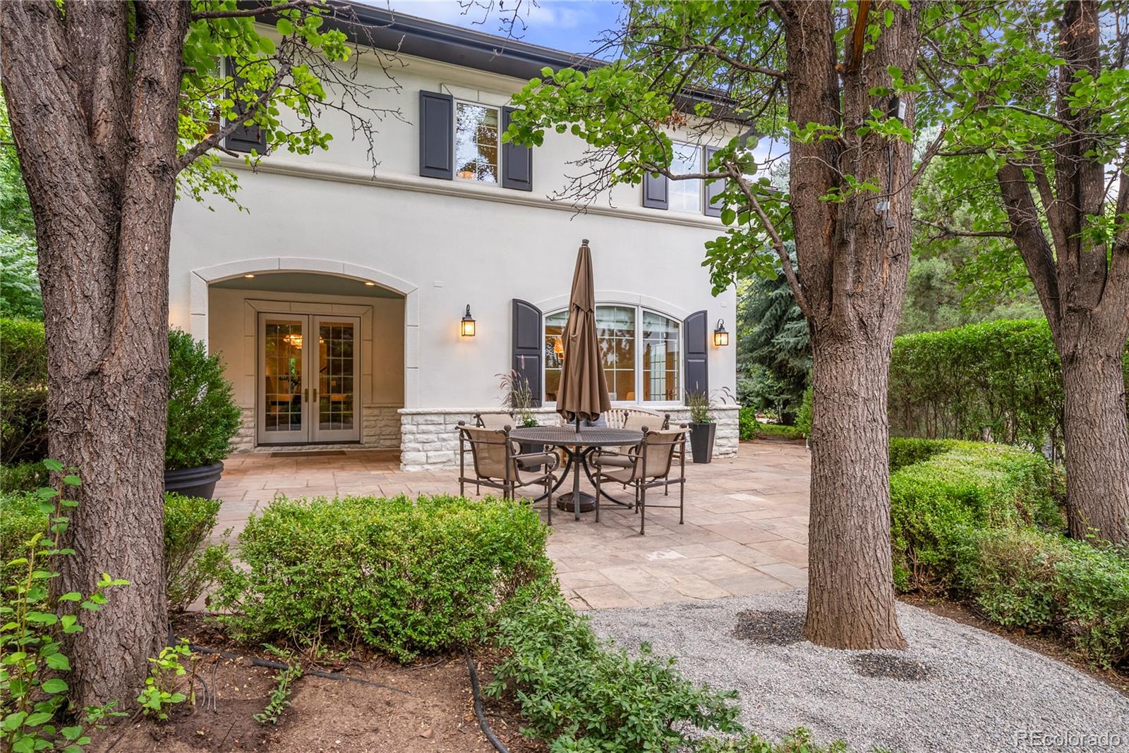8 Gray Owl Road