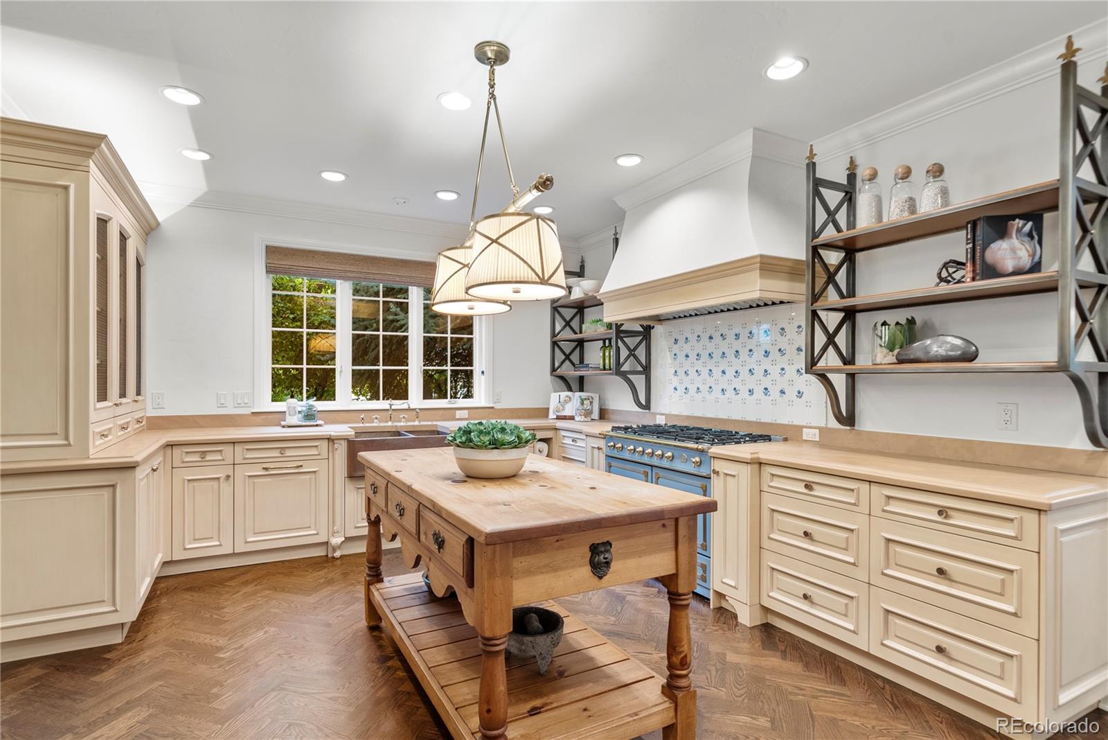 8 Gray Owl Road