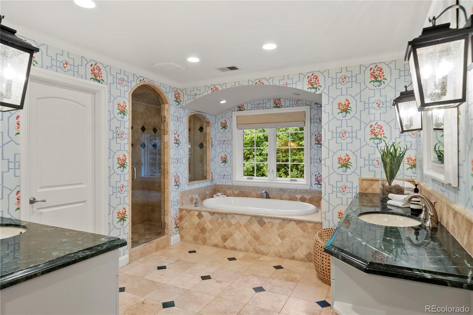 8 Gray Owl Road