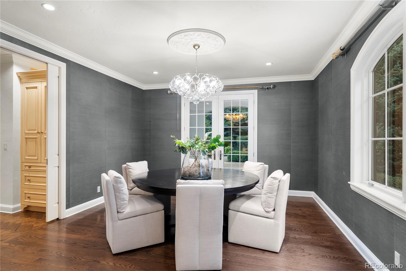 8 Gray Owl Road