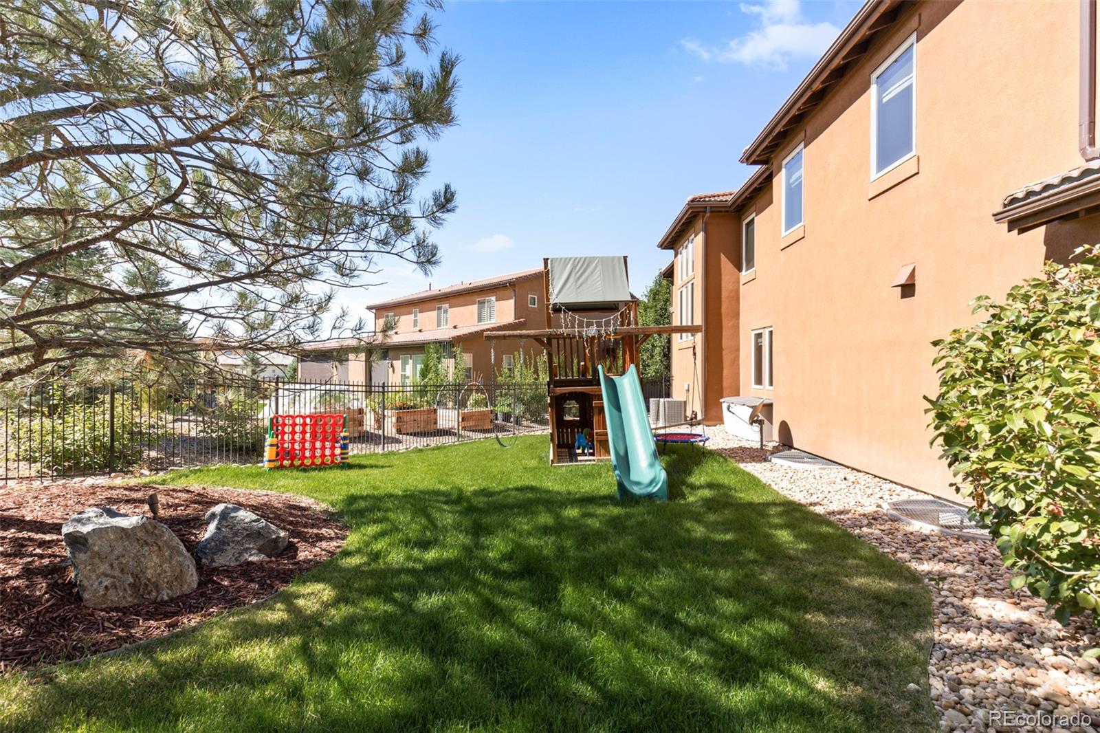 9316 Vista Hill Way