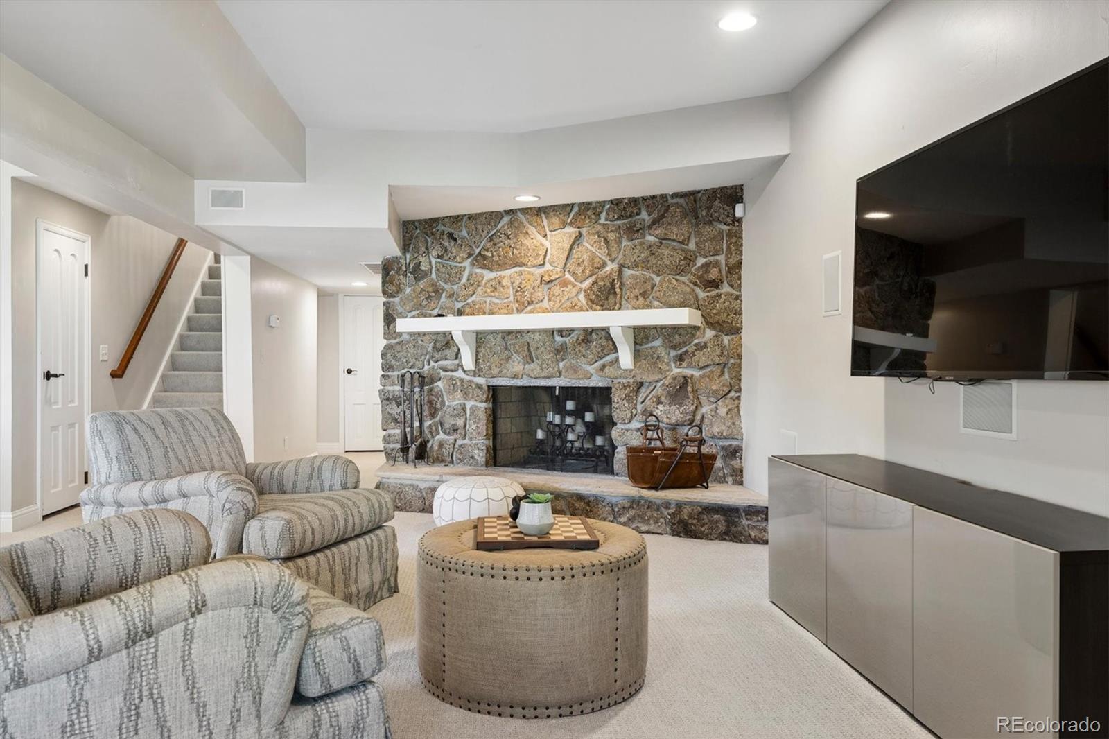 4887 Tule Lake Drive