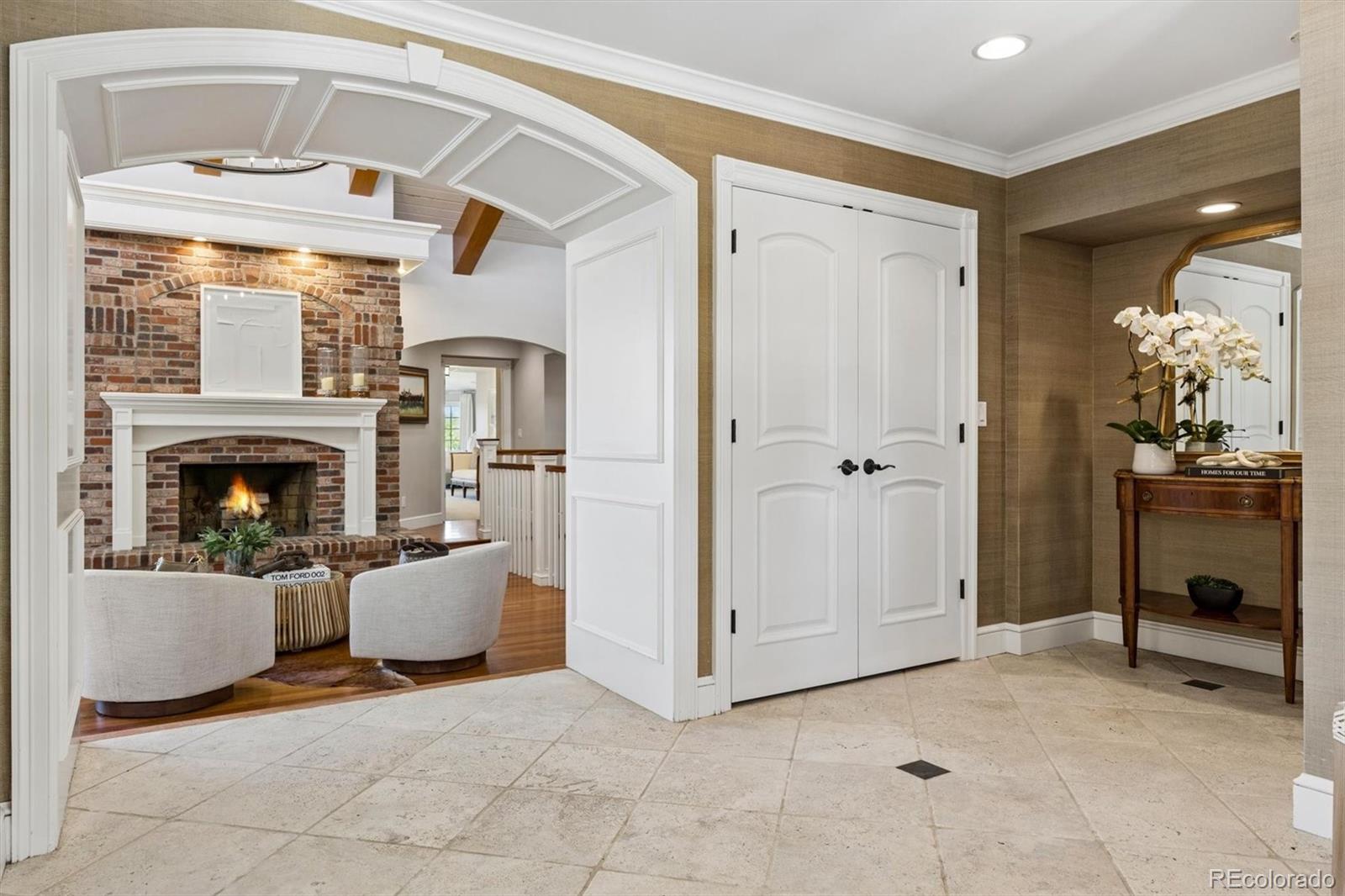 4887 Tule Lake Drive