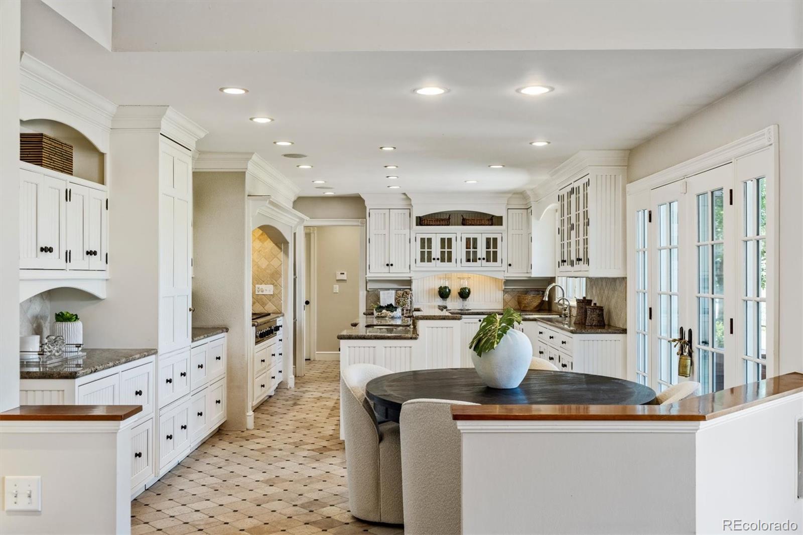 4887 Tule Lake Drive