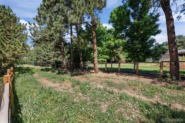 1699 Green Oaks Drive