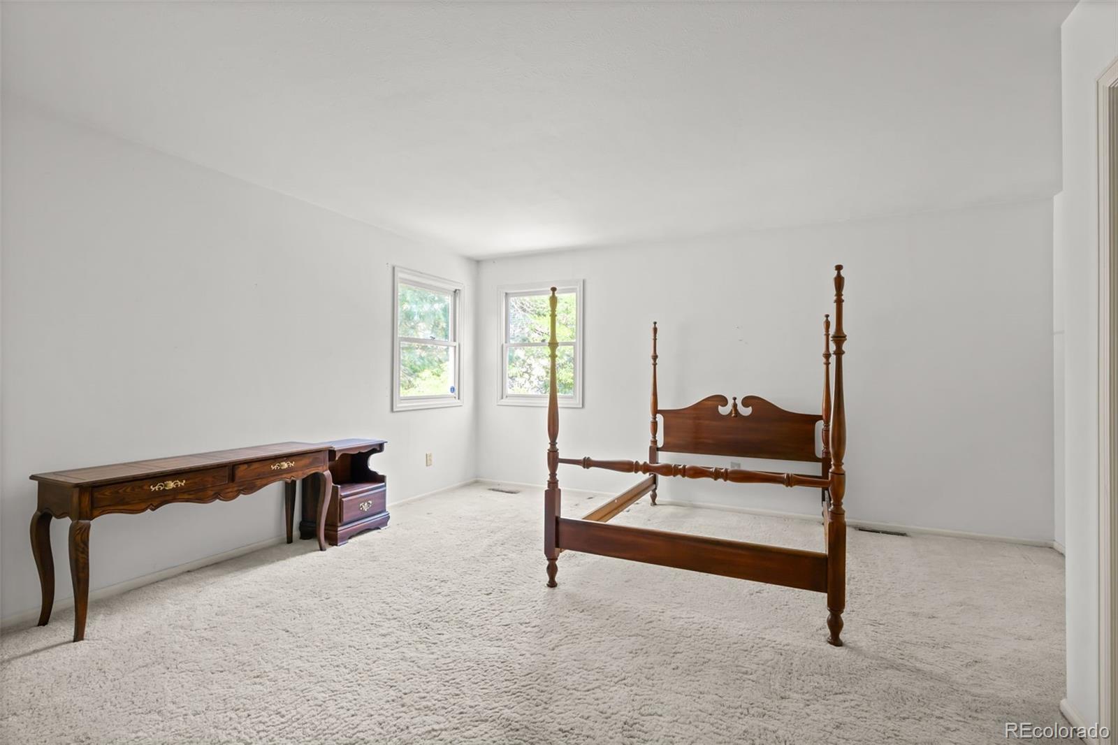 1699 Green Oaks Drive