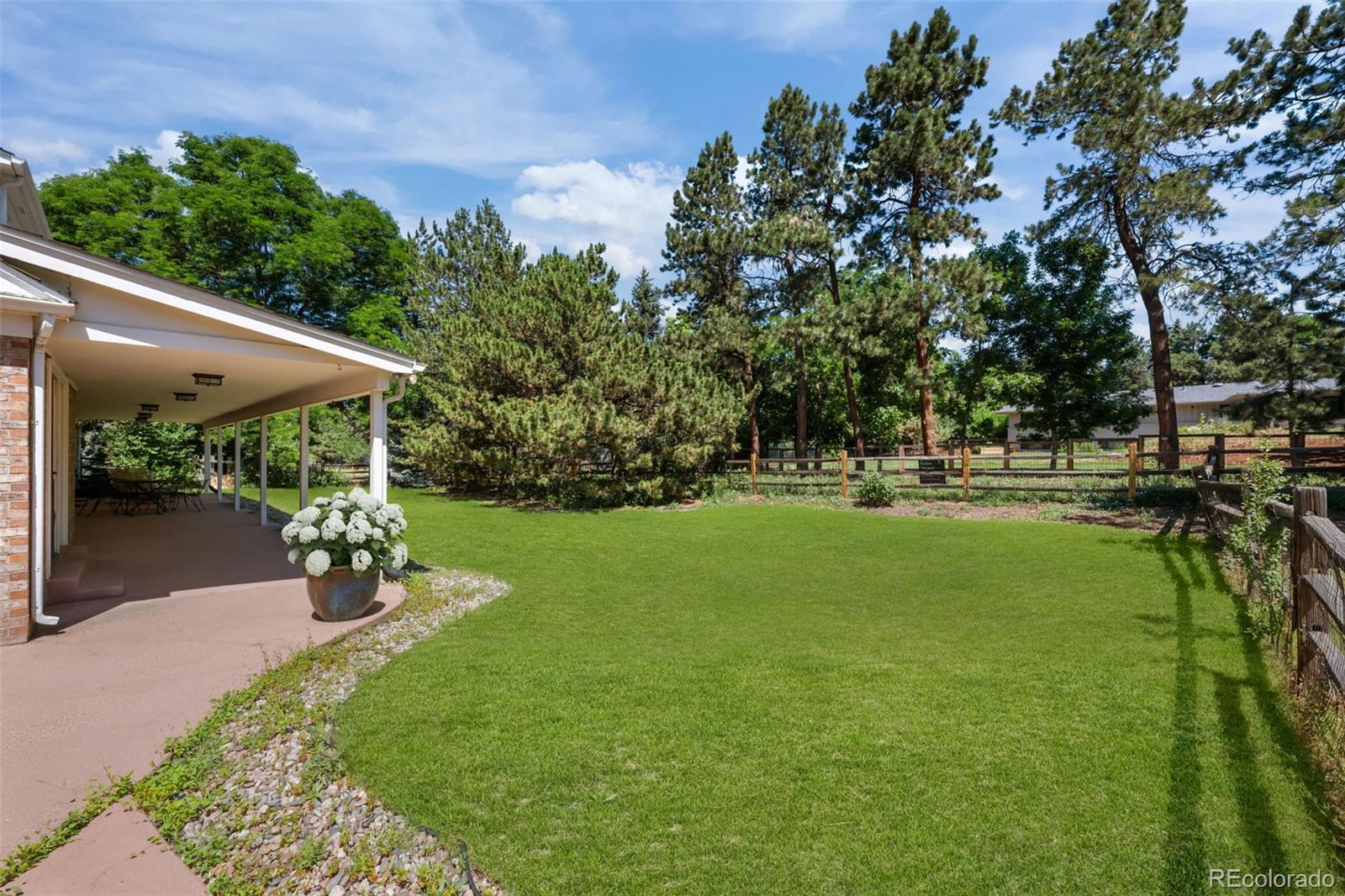 1699 Green Oaks Drive