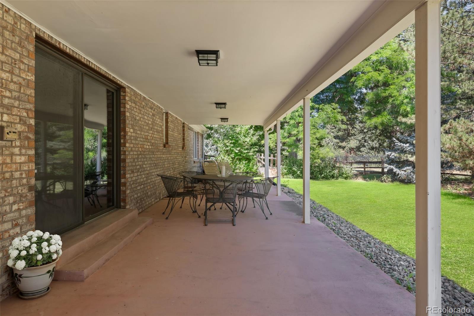 1699 Green Oaks Drive