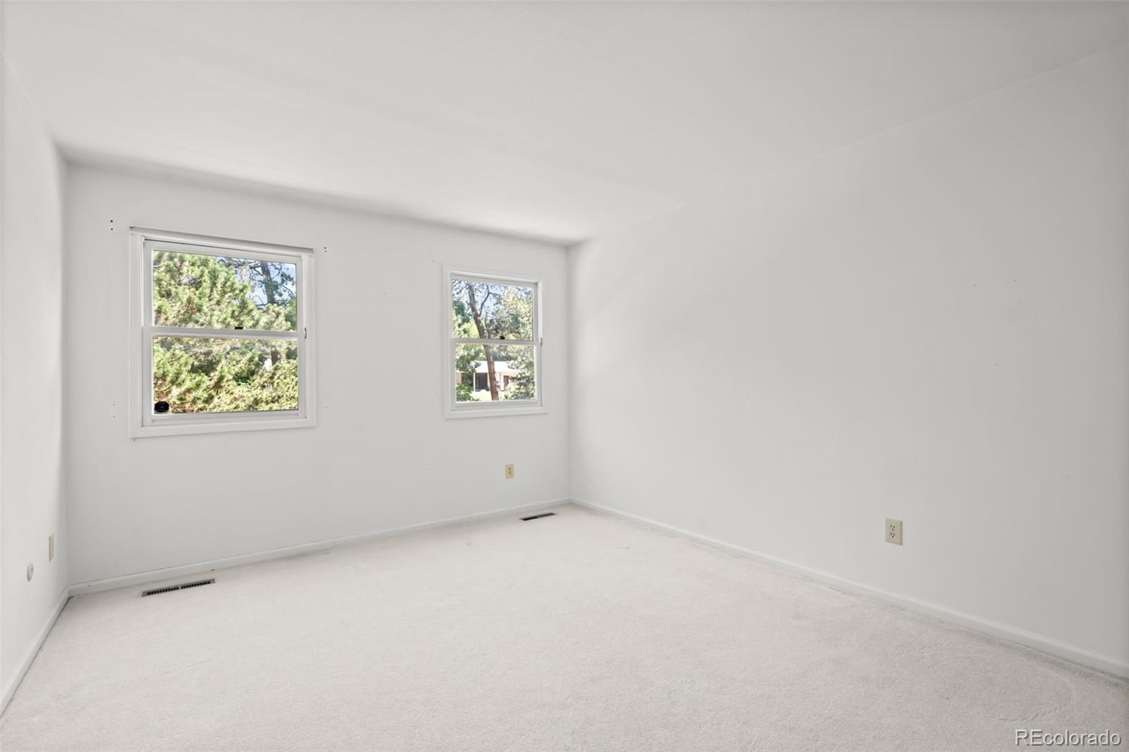 1699 Green Oaks Drive