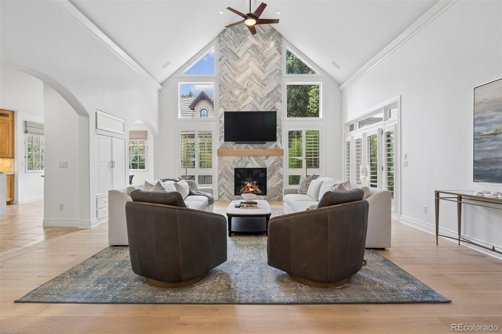 2 Foxtail Circle