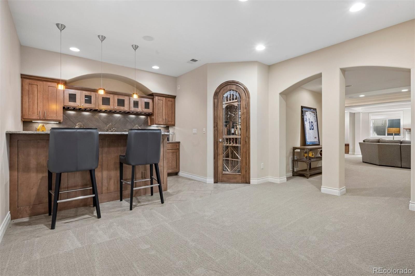 2 Foxtail Circle