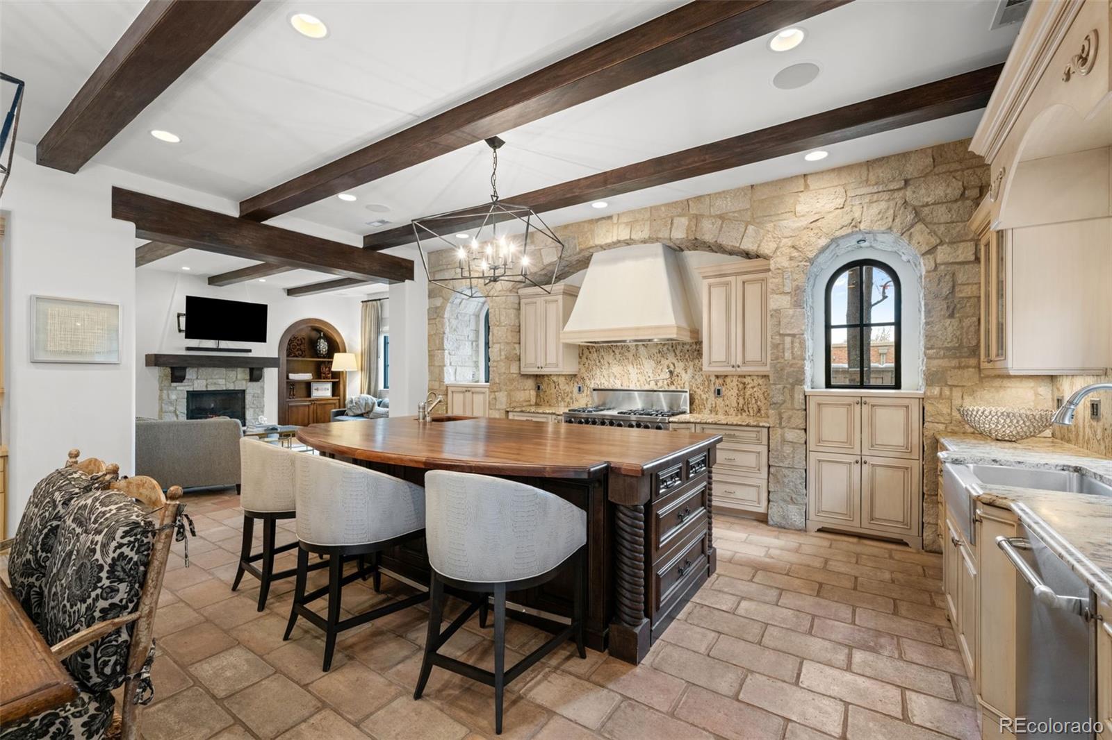 100 S University Boulevard Unit: 7