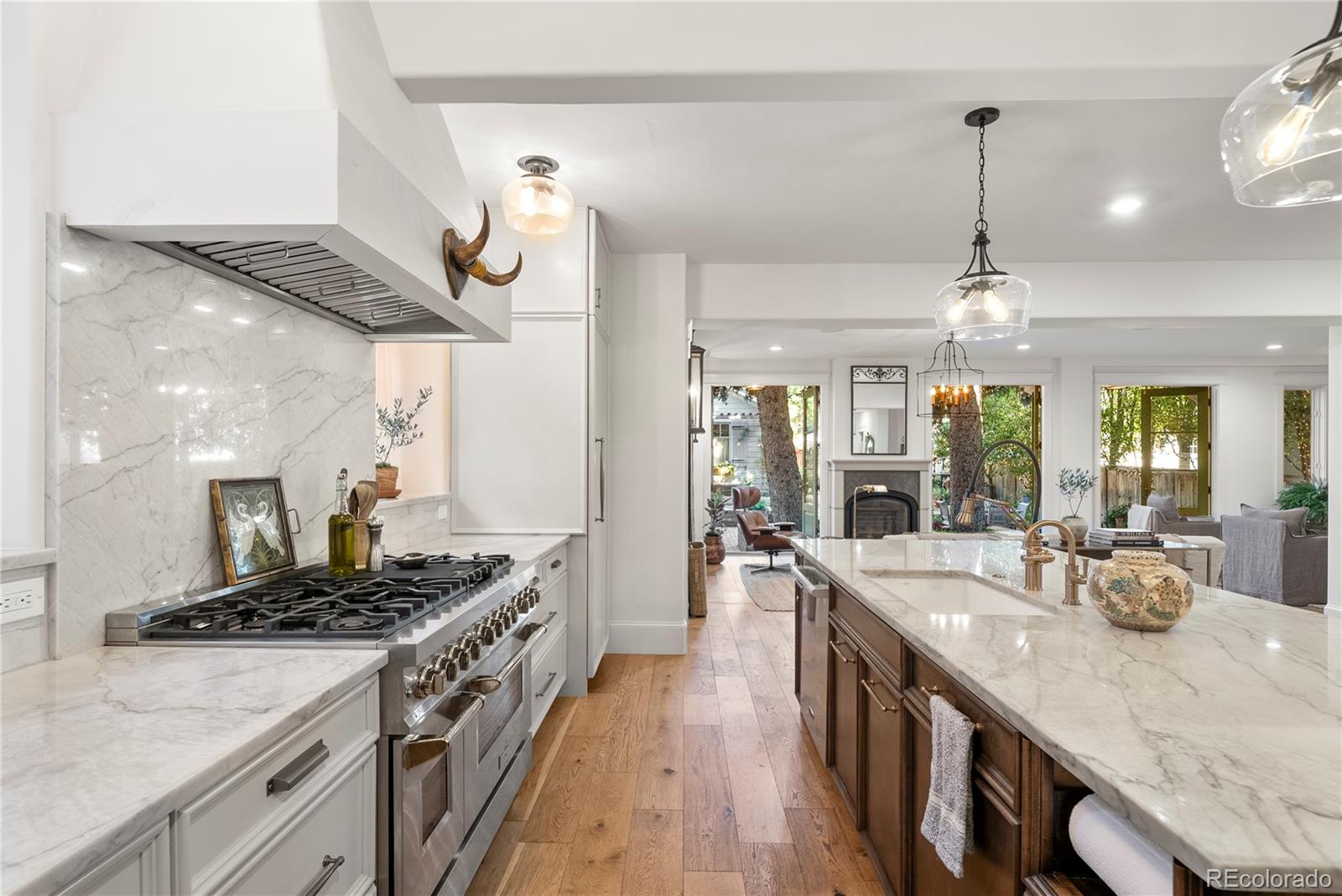 2566 S Clayton Street