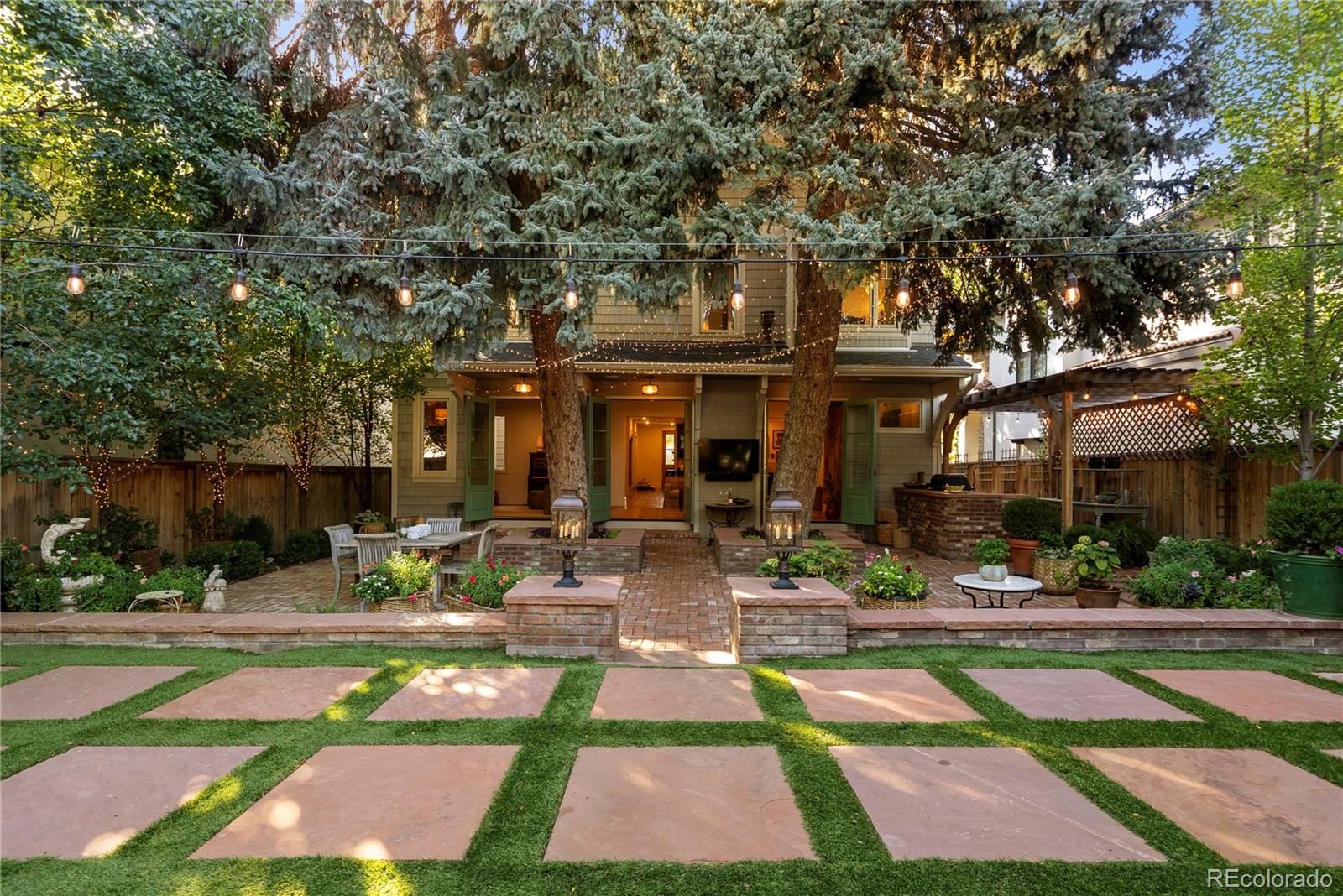 2566 S Clayton Street