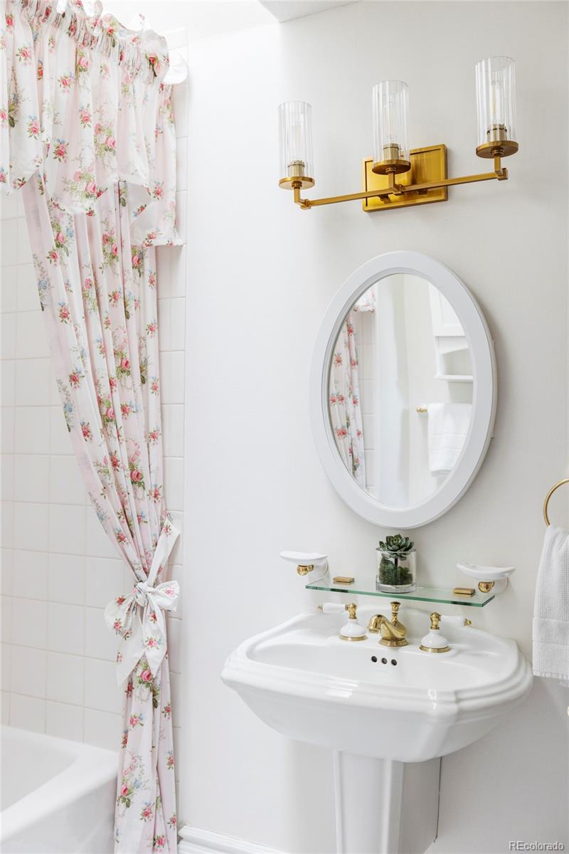 4955 E Preserve Court