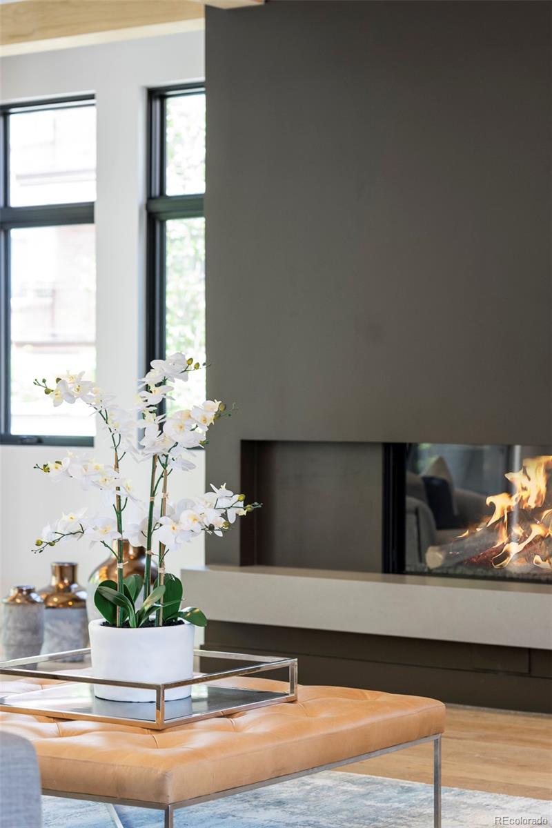 2821 E Cedar Avenue Unit: 11