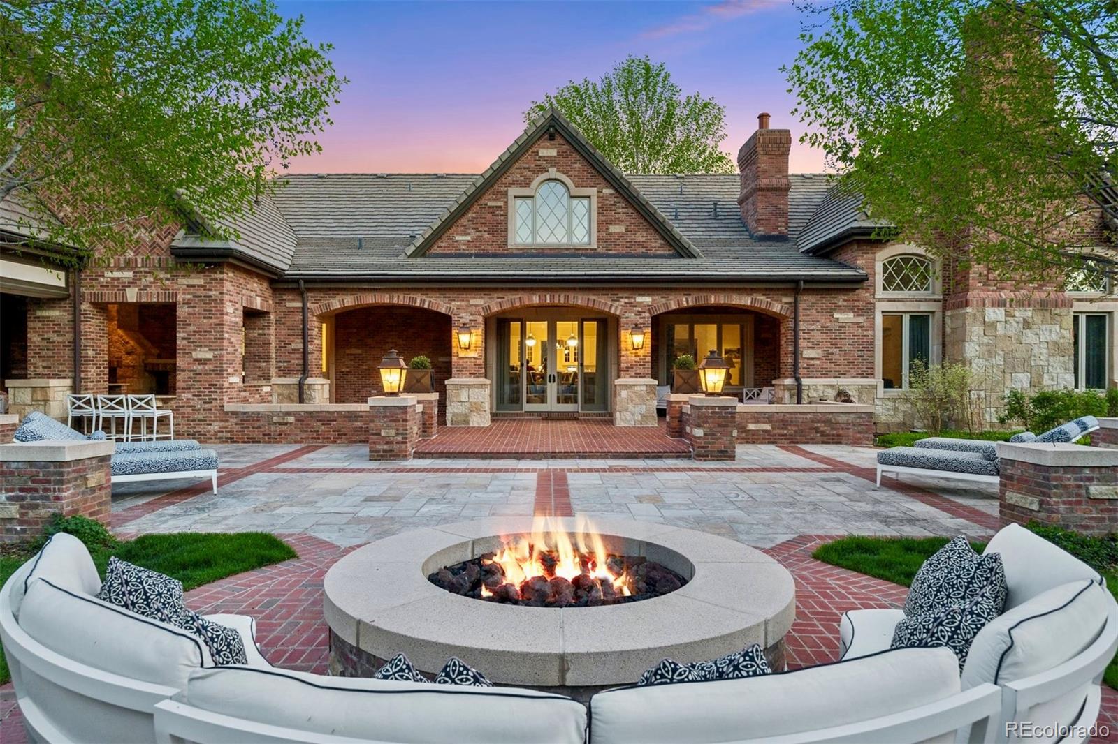26 Cherry Hills Park Drive