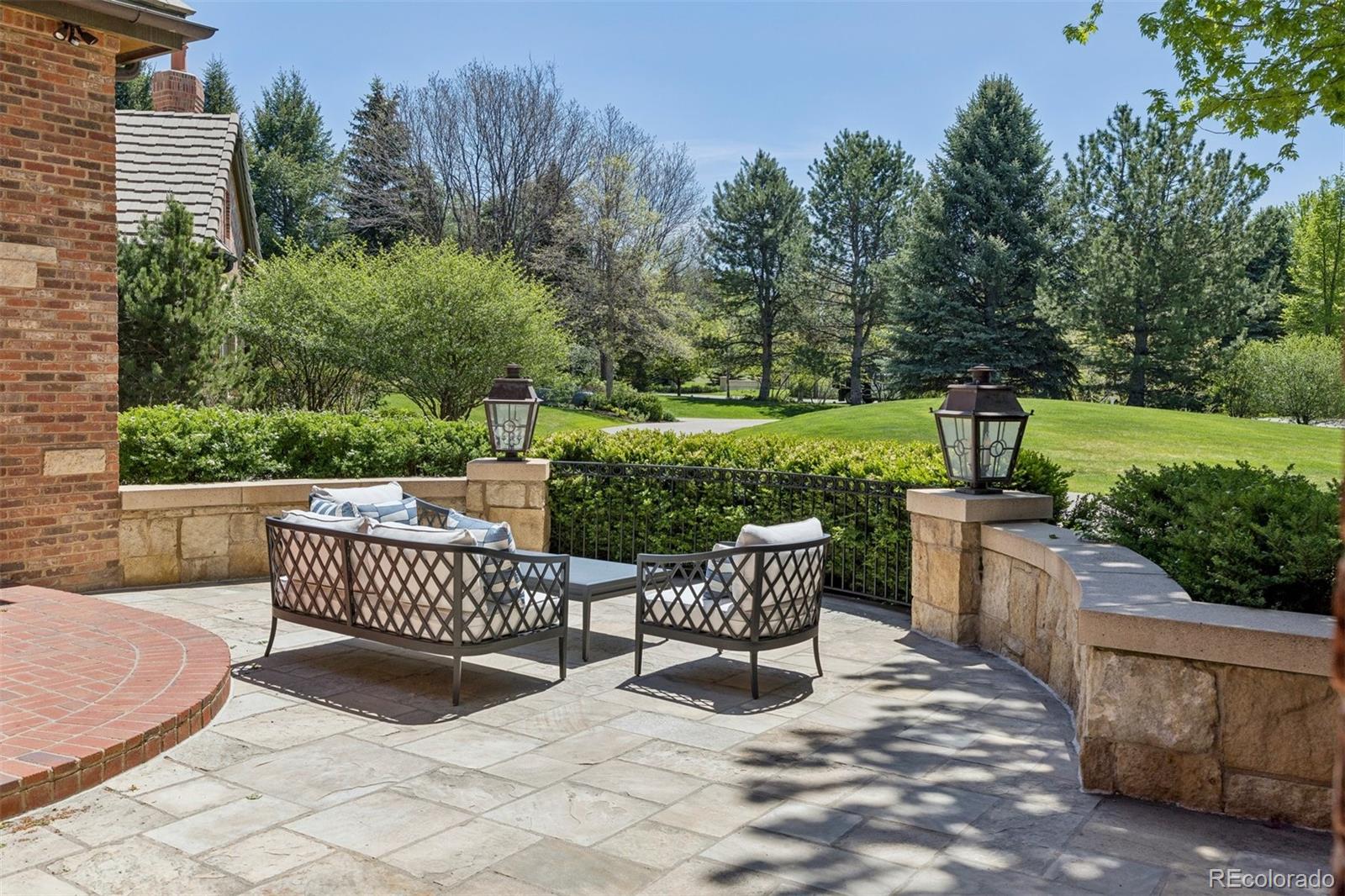 26 Cherry Hills Park Drive