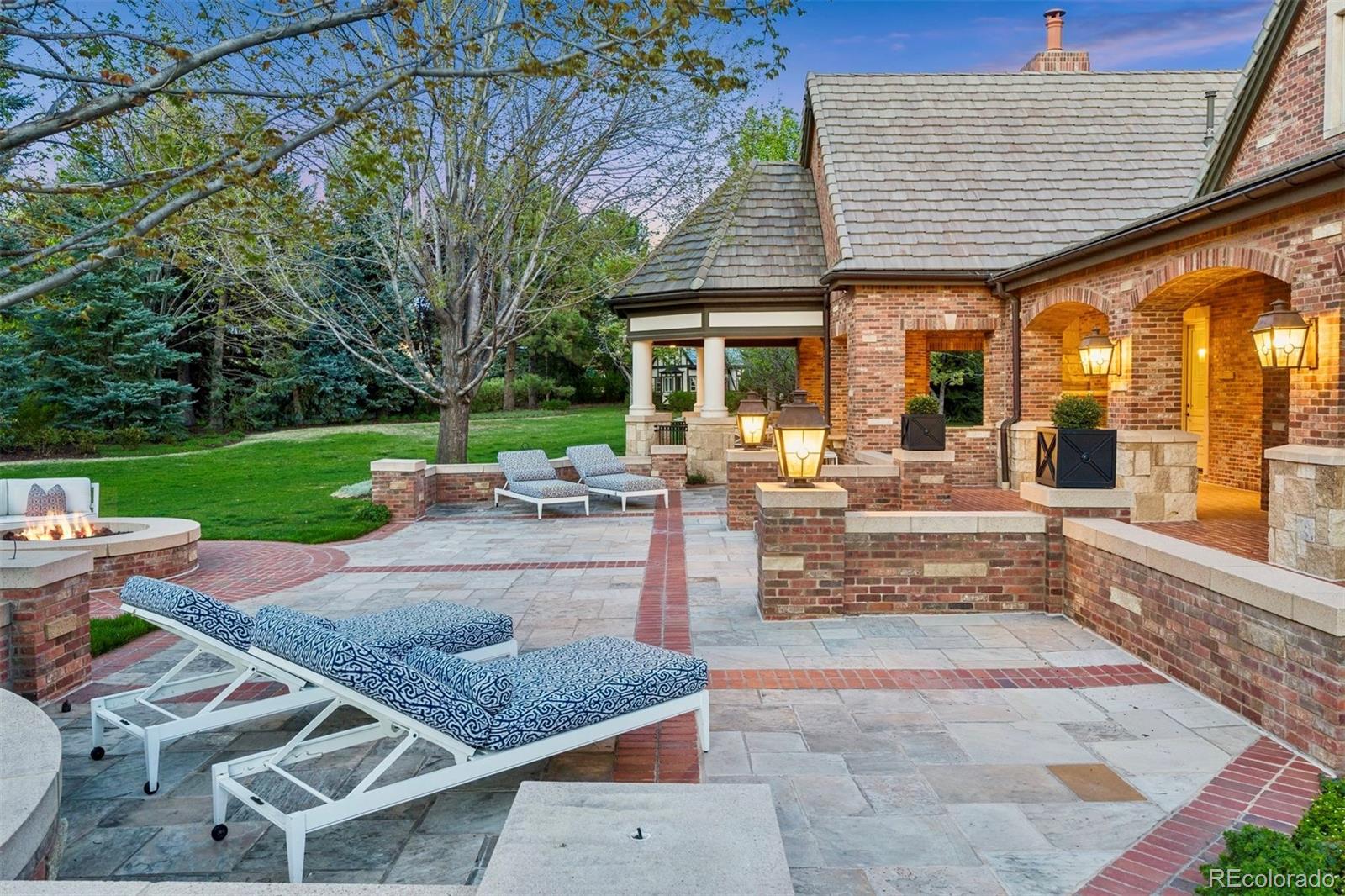 26 Cherry Hills Park Drive