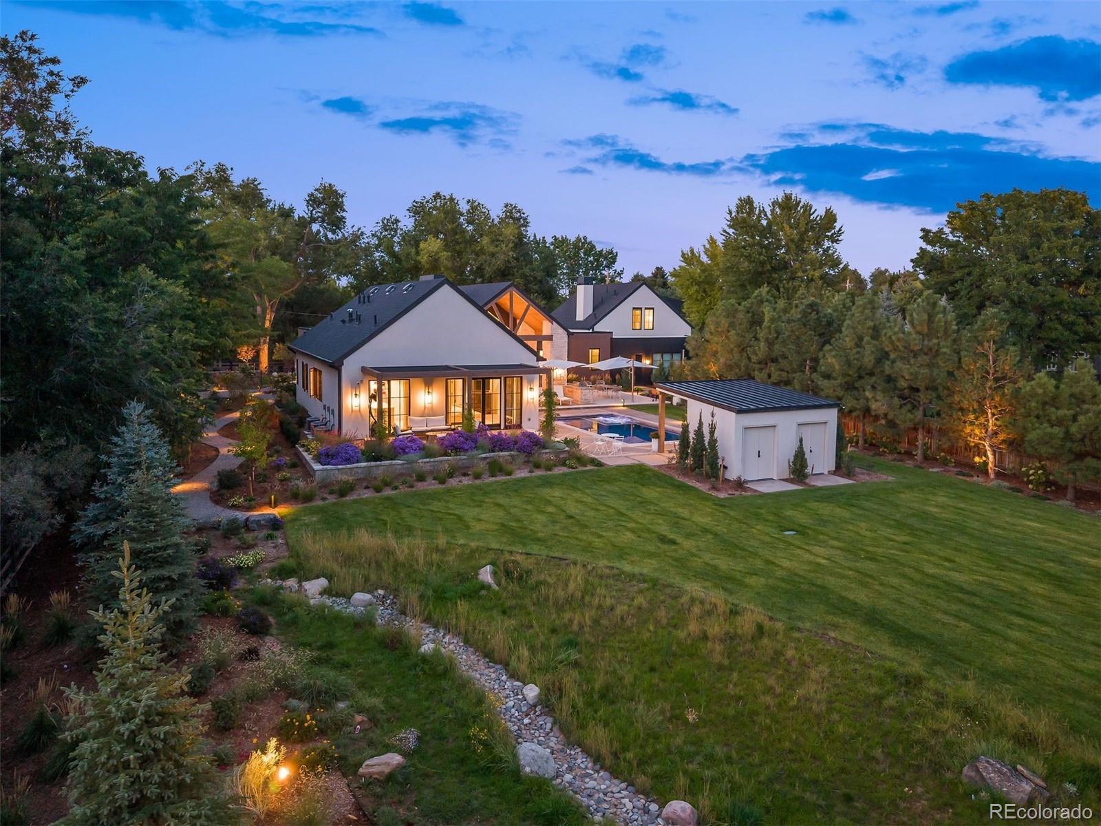 1000 E Stanford Avenue