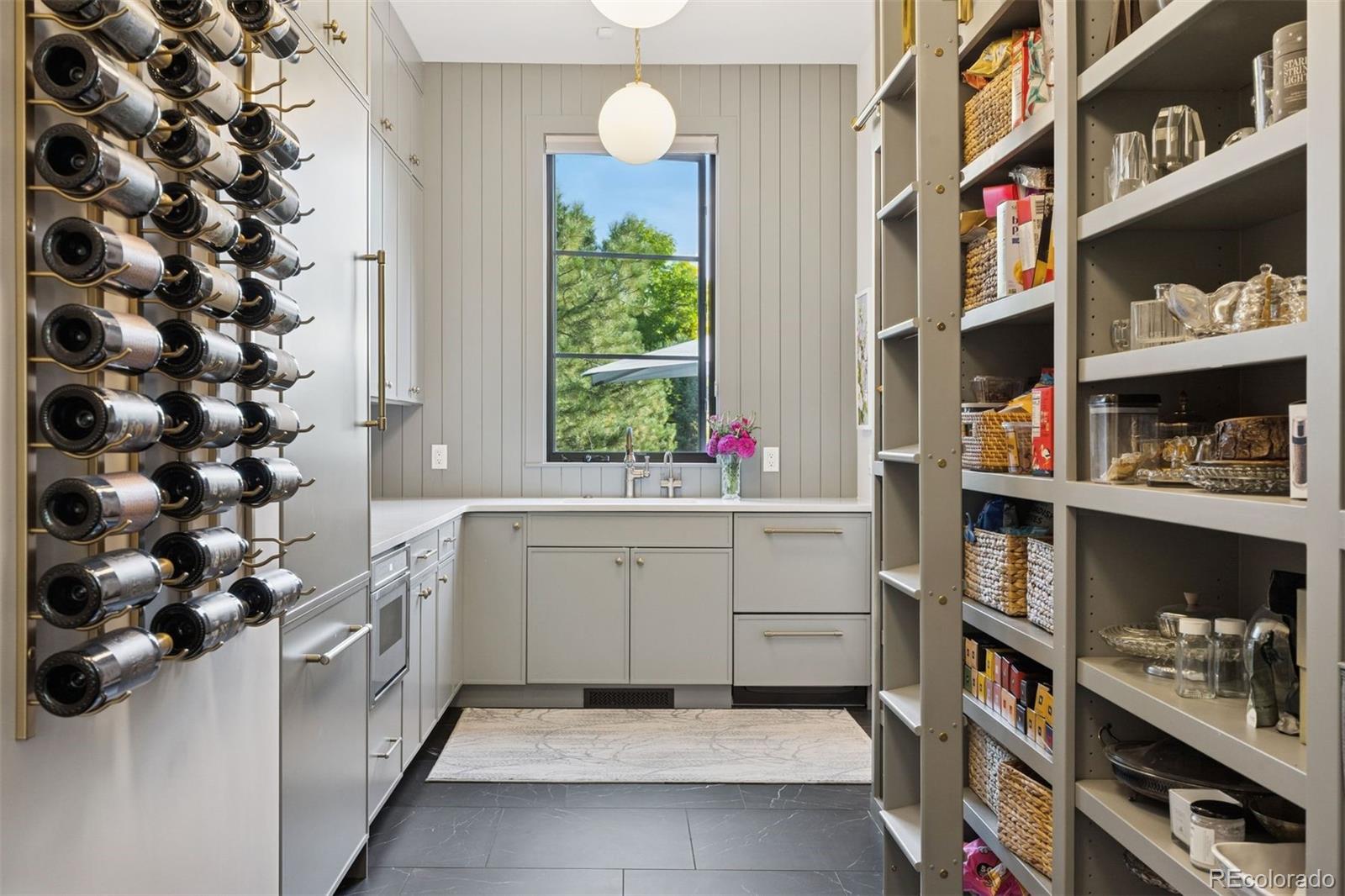 1000 E Stanford Avenue