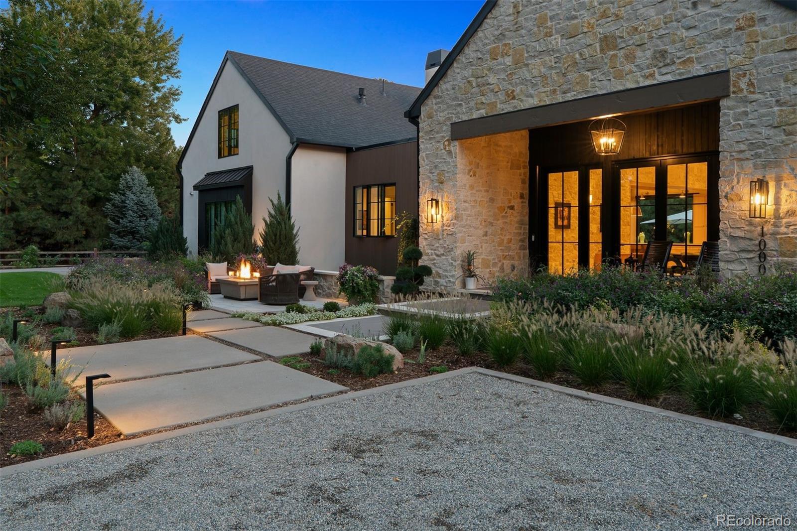 1000 E Stanford Avenue