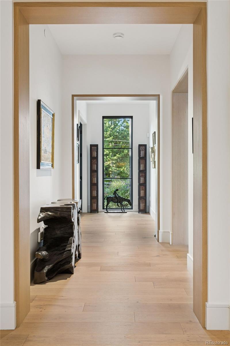 1000 E Stanford Avenue