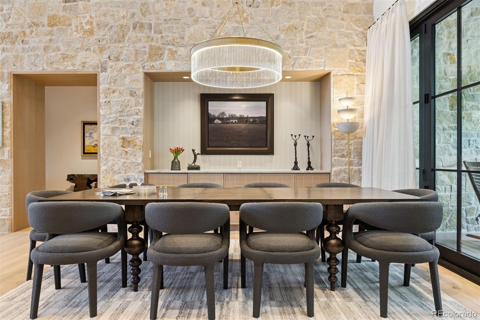 1000 E Stanford Avenue