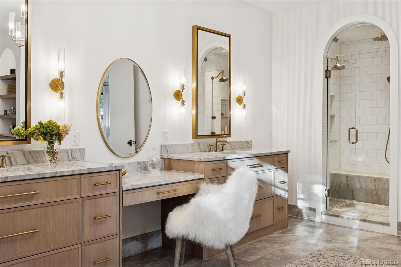 1000 E Stanford Avenue