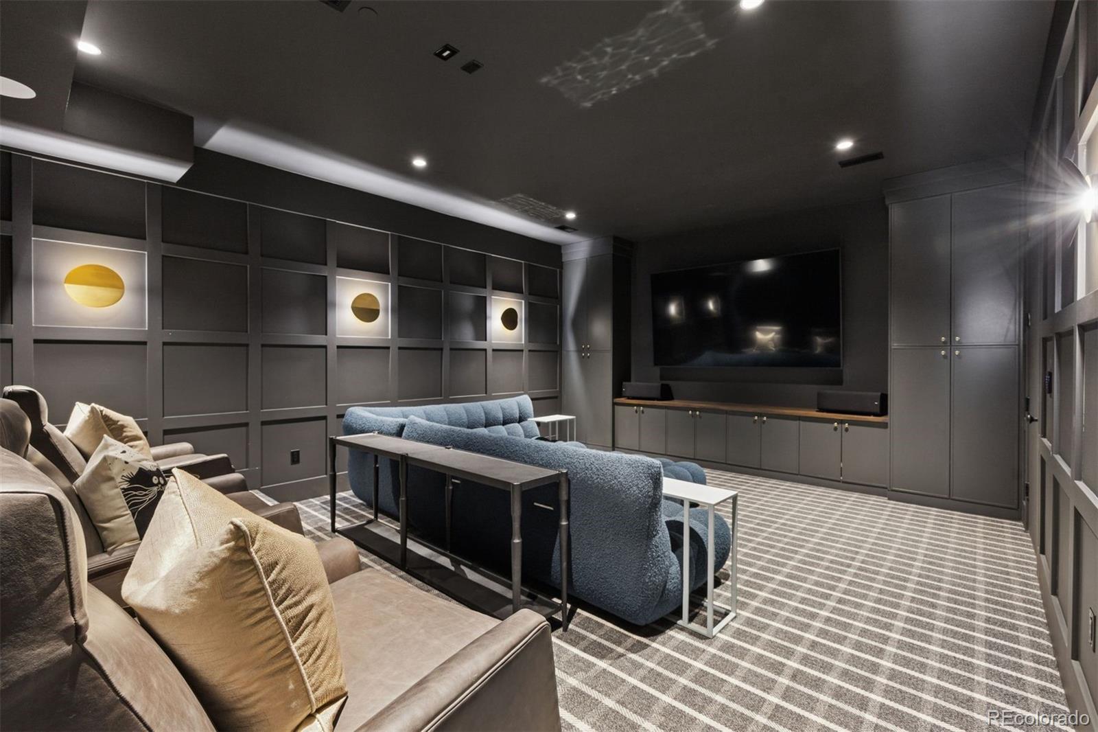 1000 E Stanford Avenue