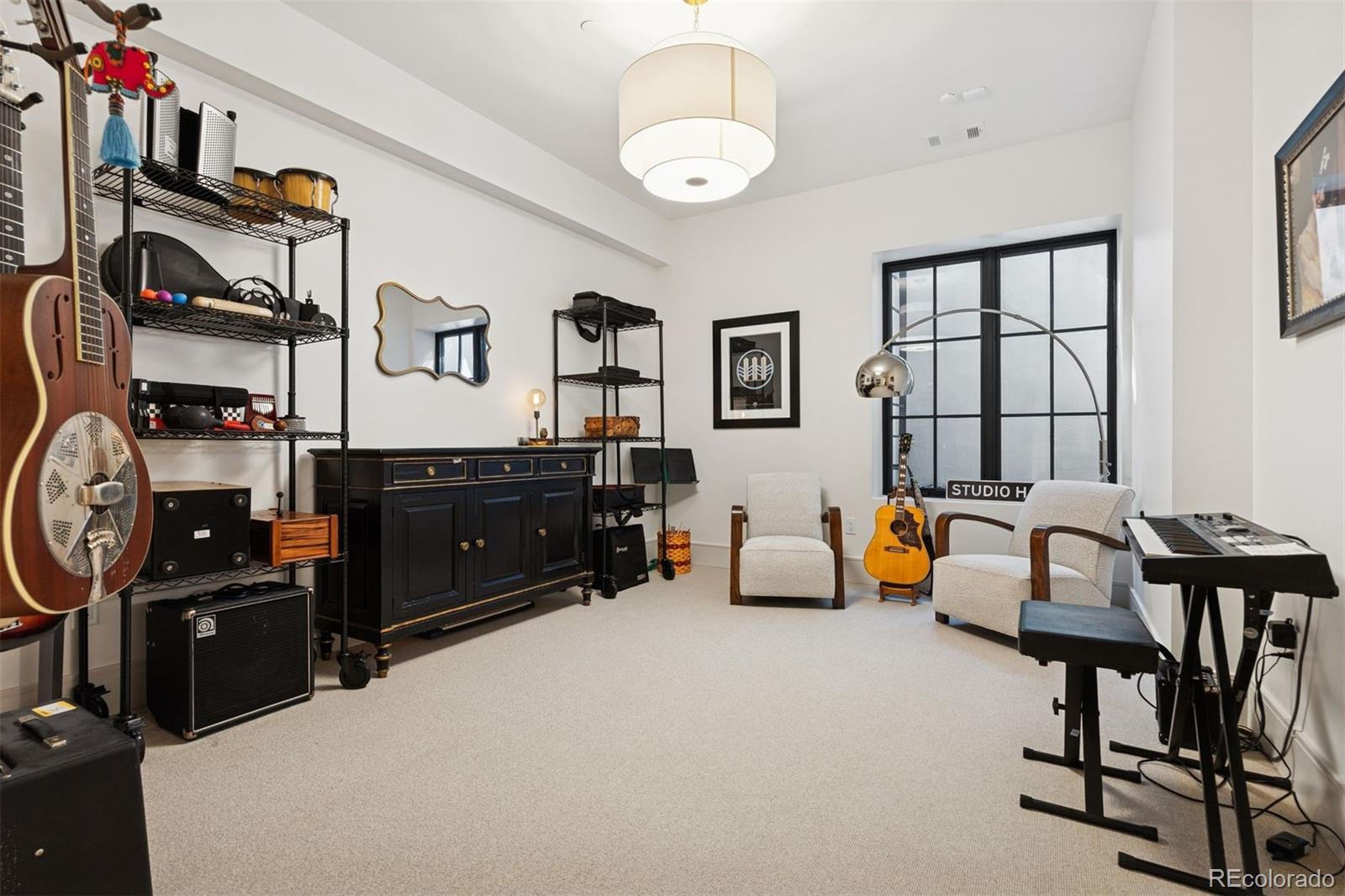 1000 E Stanford Avenue