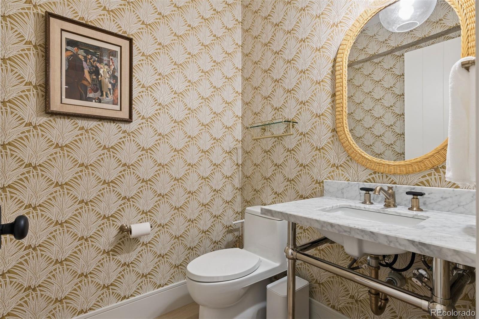 1000 E Stanford Avenue