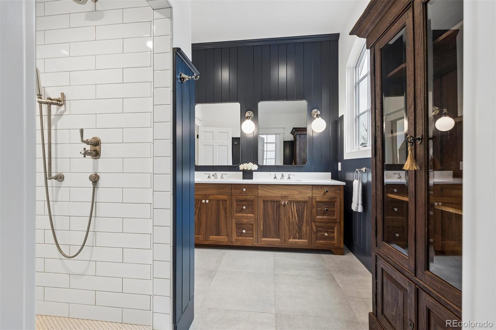 1190 E Kenyon Avenue