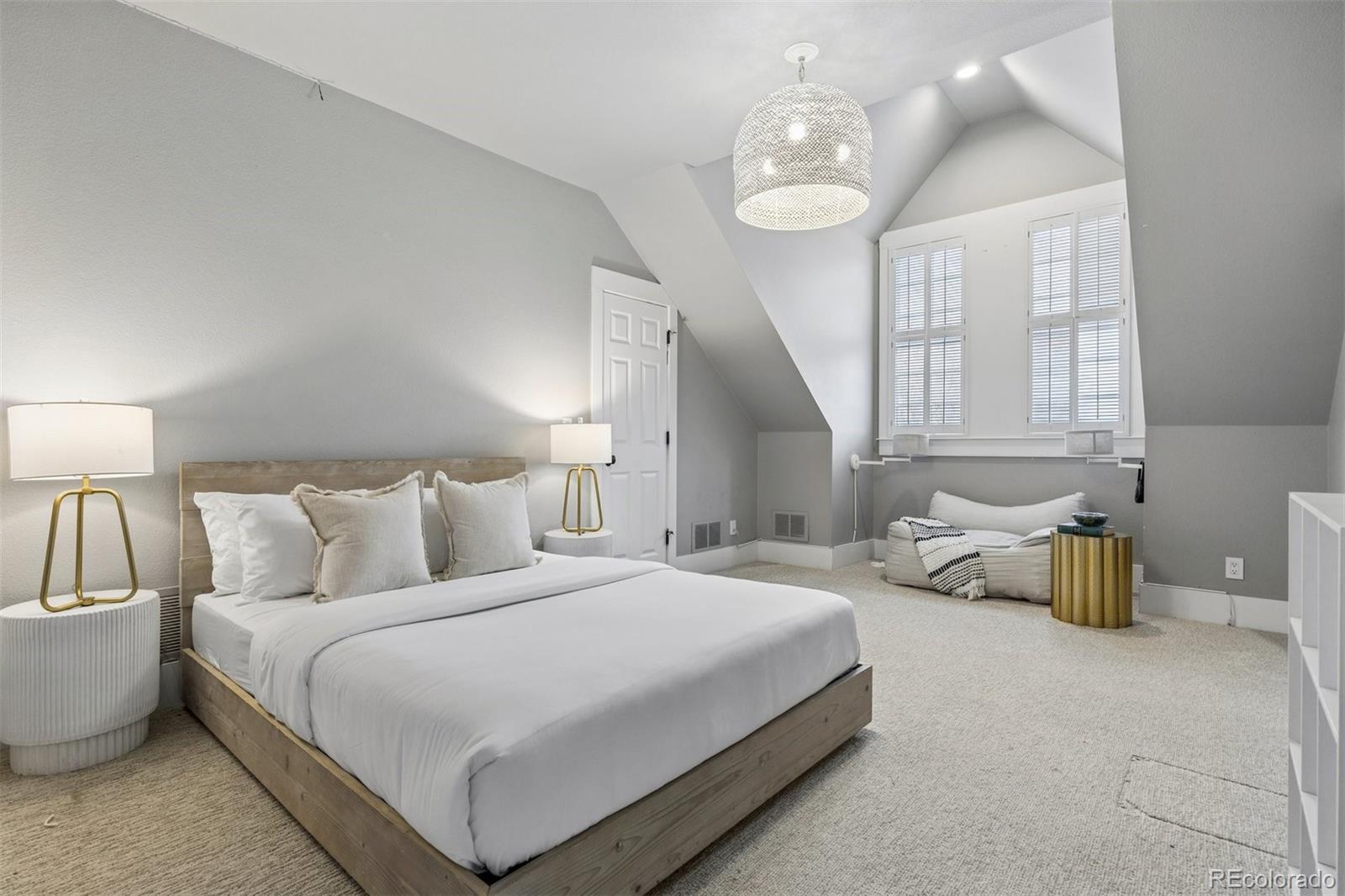 1190 E Kenyon Avenue