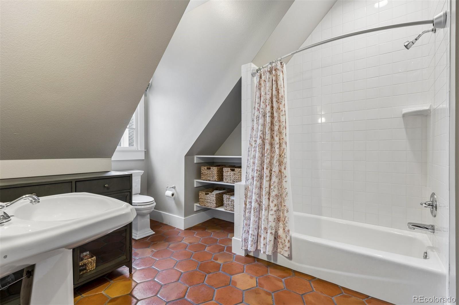 1190 E Kenyon Avenue