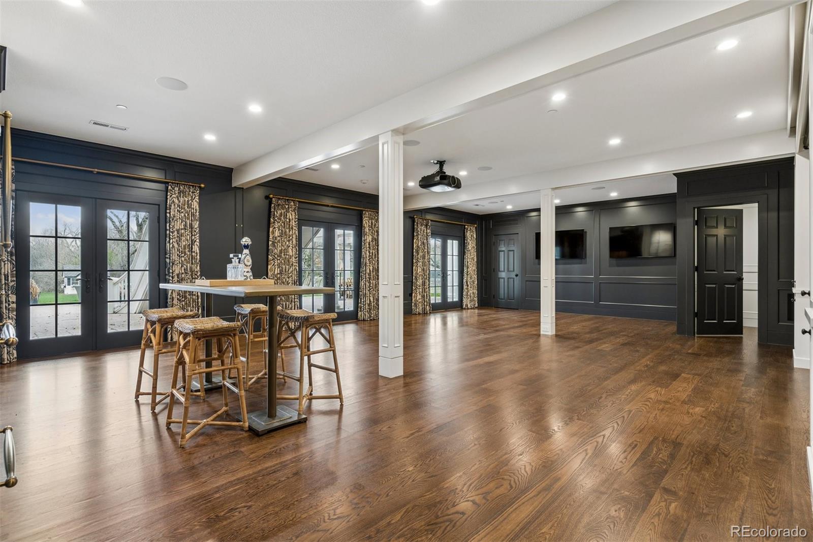 1190 E Kenyon Avenue