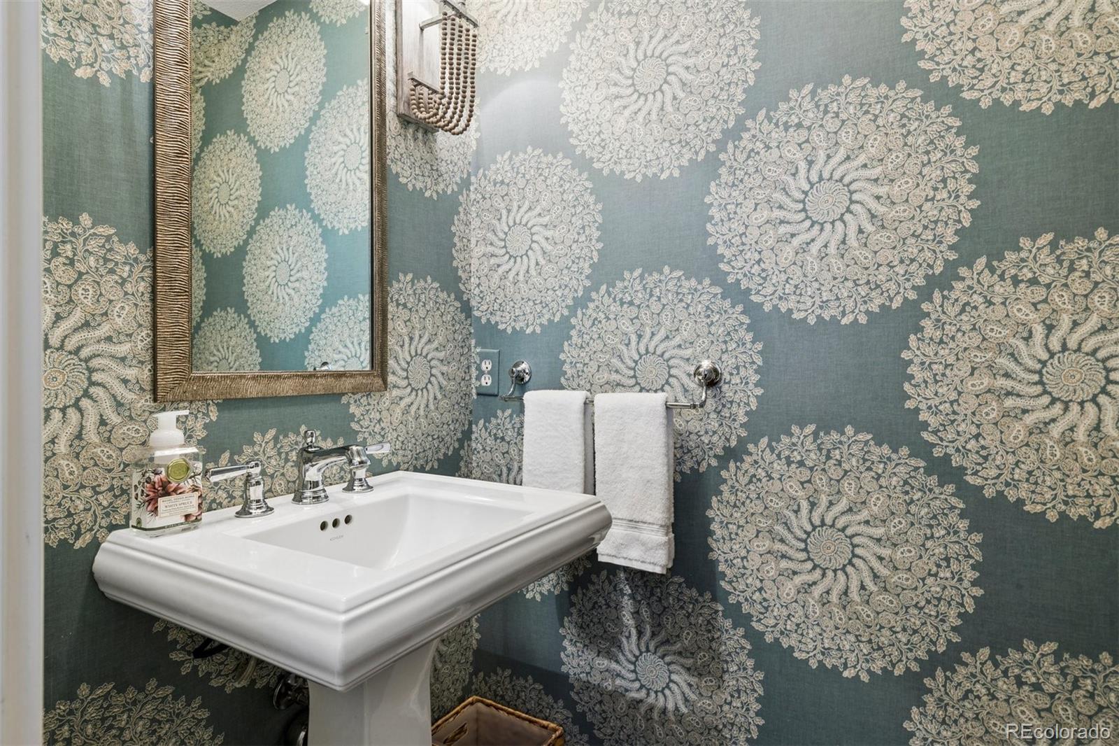 1190 E Kenyon Avenue