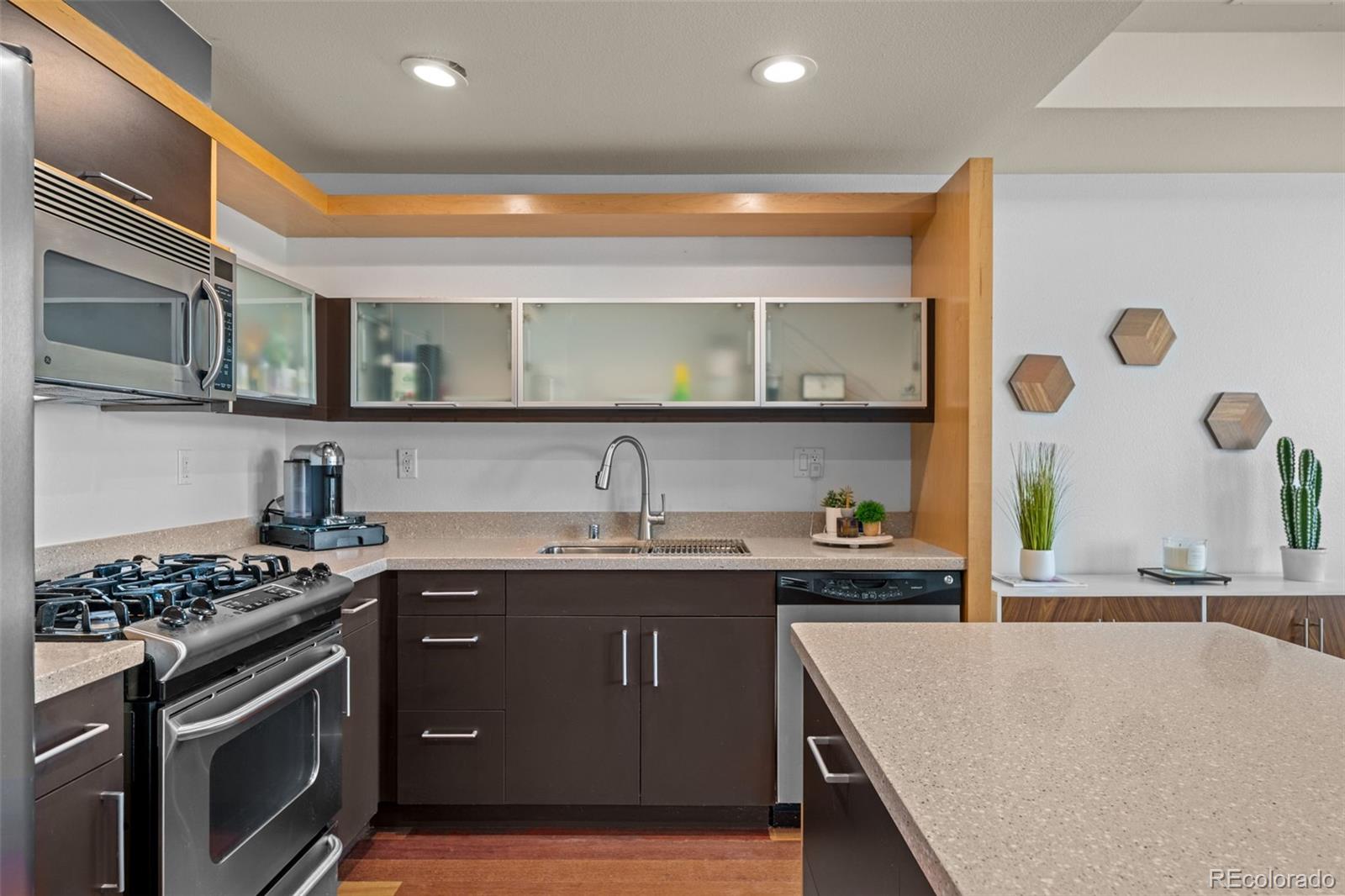 2900 Wyandot Street Unit: 302